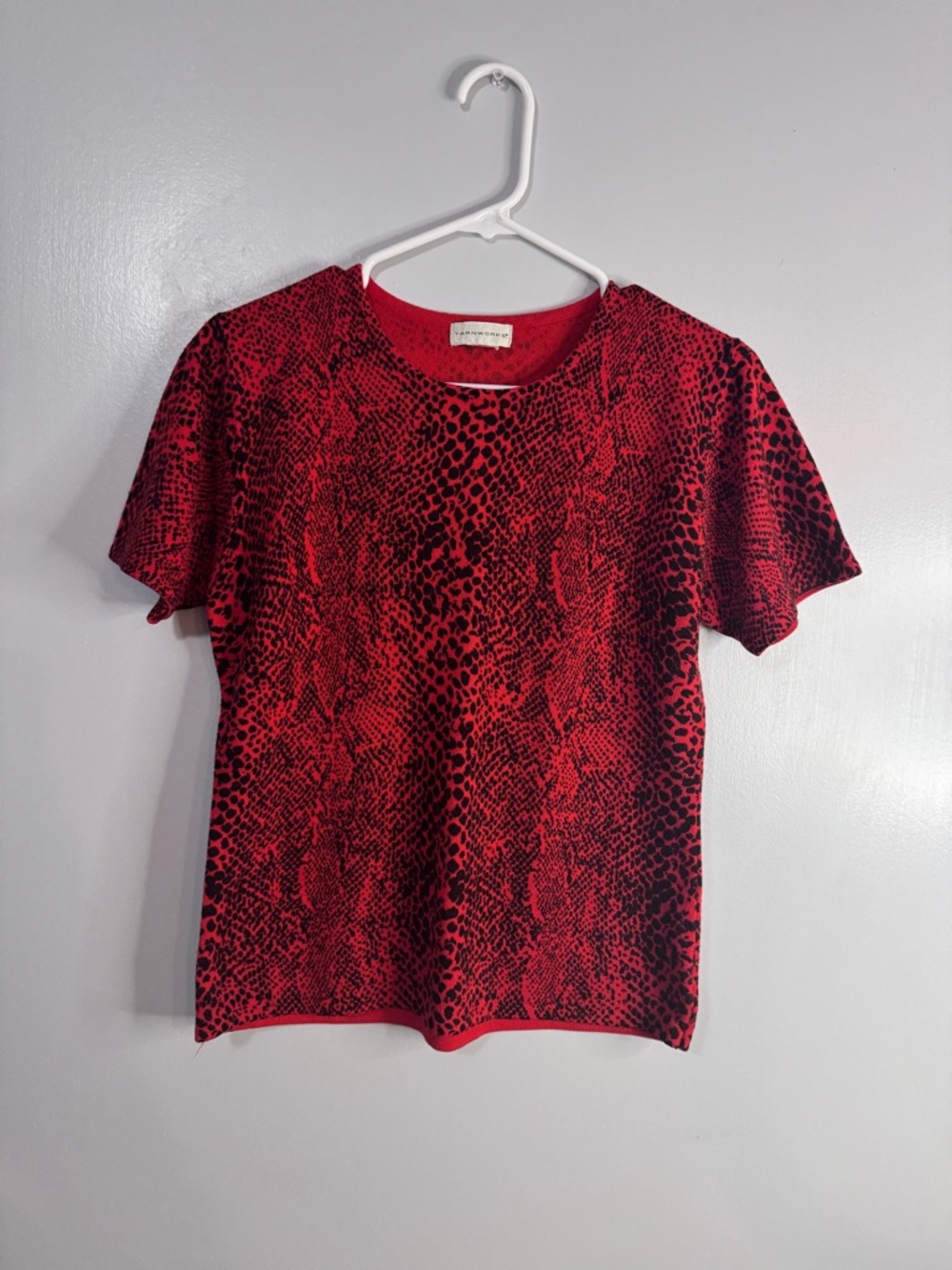 Yarnworks Red and Black Snake Prints Short Sleeve Blouse Size Small
